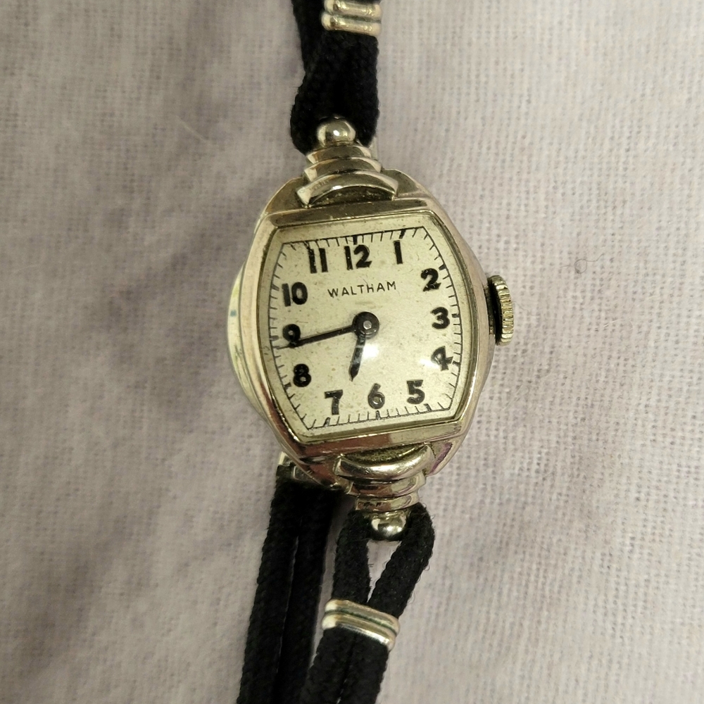 Rare WALTHAM 10k Gold Plated, bezel, Ladies  Cocktail Watch"Working"